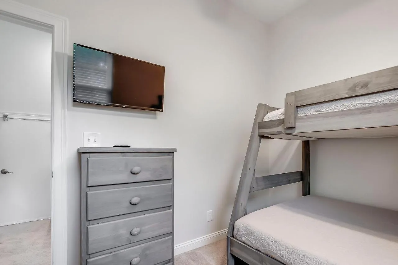 2 King, Sleeps 9, Fair & Expo Ctr, Churchill, Bourbon Tours, Downtown, University Of Louisville, Foodie, Shopping, Nightlife!! 0*, Louisville Stati Uniti
